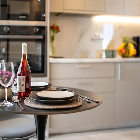 Diamante Del Mar Phaedra