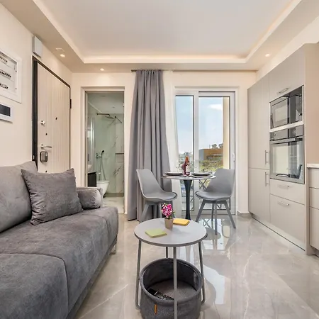 Diamante Del Mar Phaedra Modern Beachfront 公寓