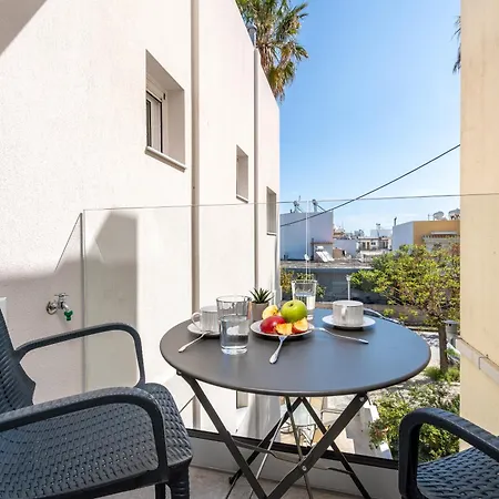 Diamante Del Mar Phaedra Modern Beachfront *